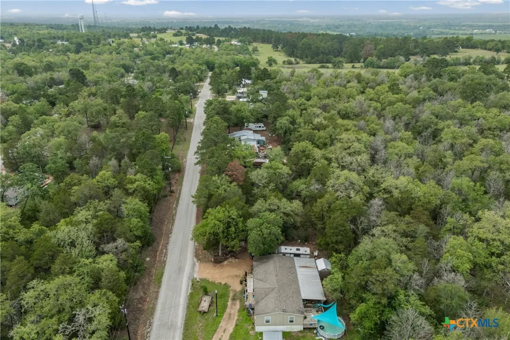 Commanche Drive Smithville, TX 78957