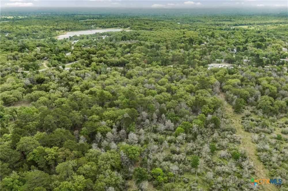 Commanche Drive Smithville, TX 78957