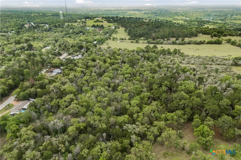 Commanche Drive Smithville, TX 78957