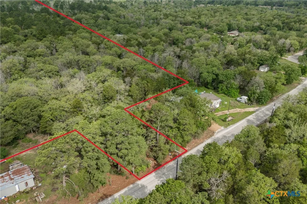 Commanche Drive Smithville, TX 78957