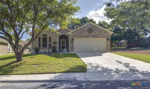3705 Hillside