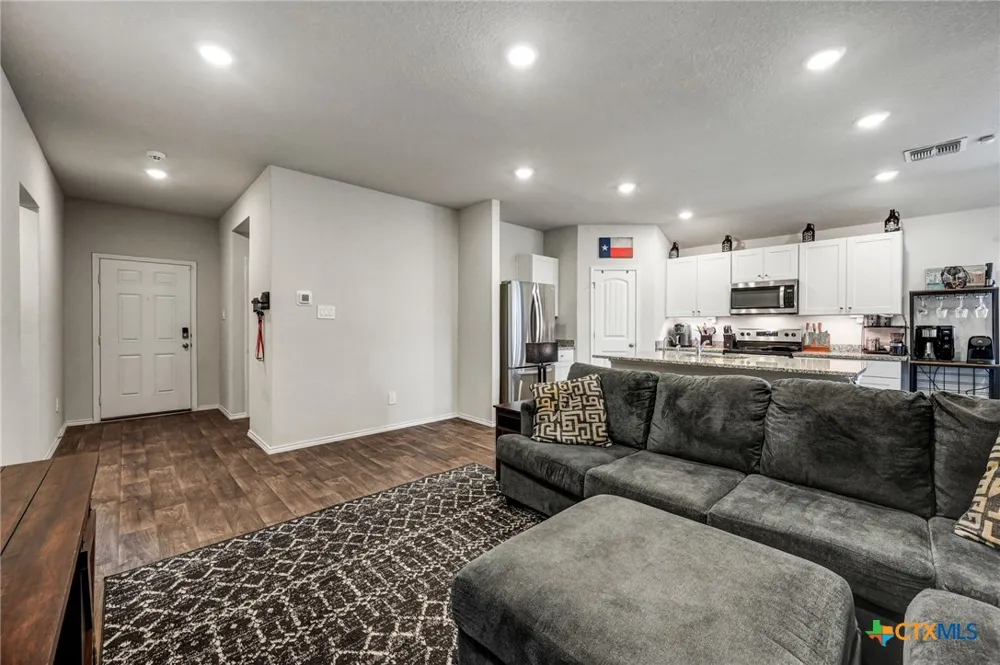 849 Gerardia Court Seguin, TX 78155