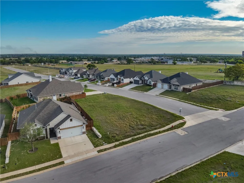 331 Firework Lane Giddings, TX 78942