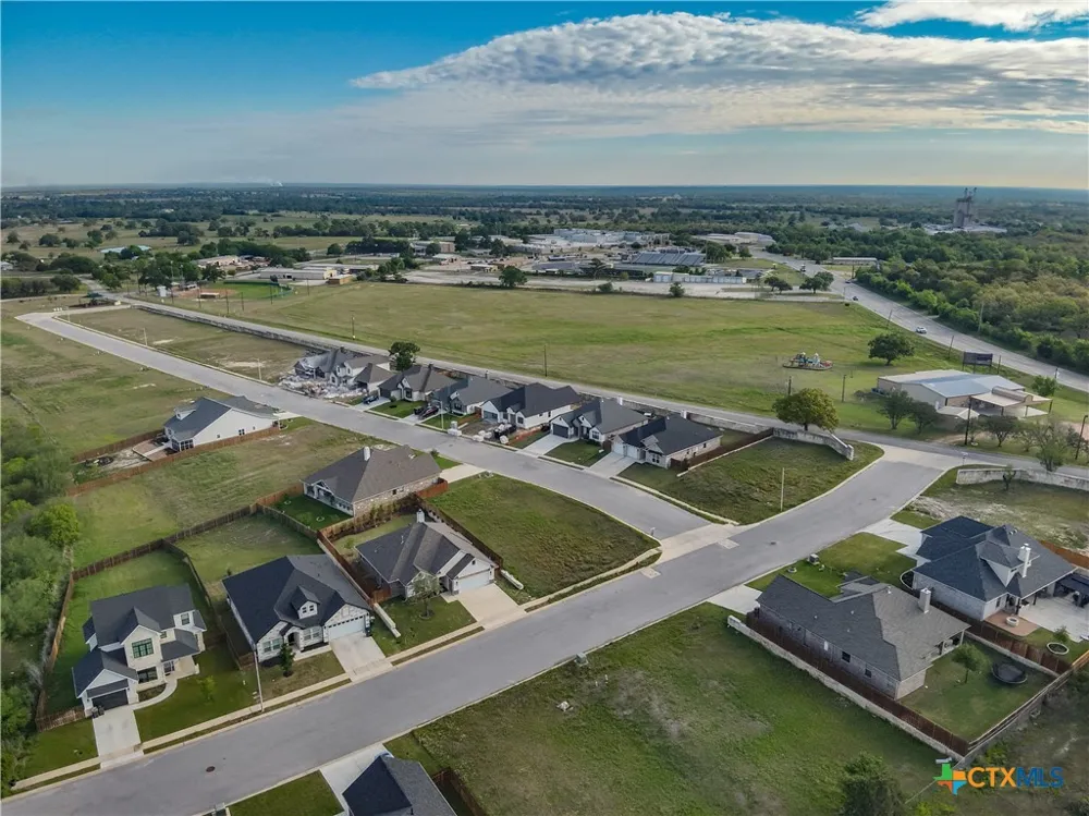 331 Firework Lane Giddings, TX 78942