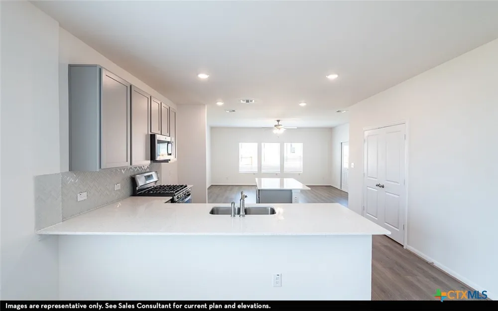 217 Lina Way Seguin, TX 78155