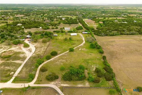 1301 Live Oak Trail