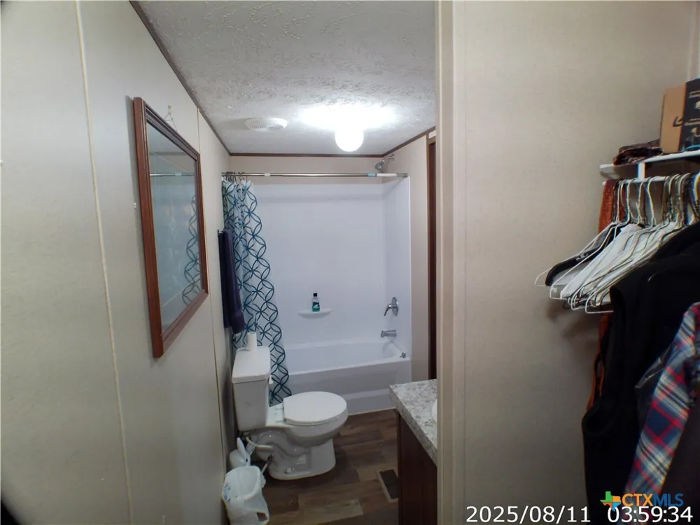 737 Private Road 1065 Hallettsville, TX 77964