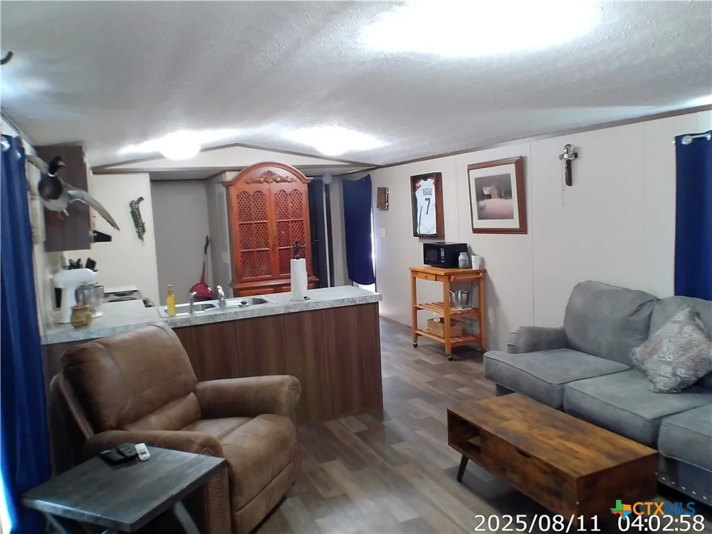 737 Private Road 1065 Hallettsville, TX 77964
