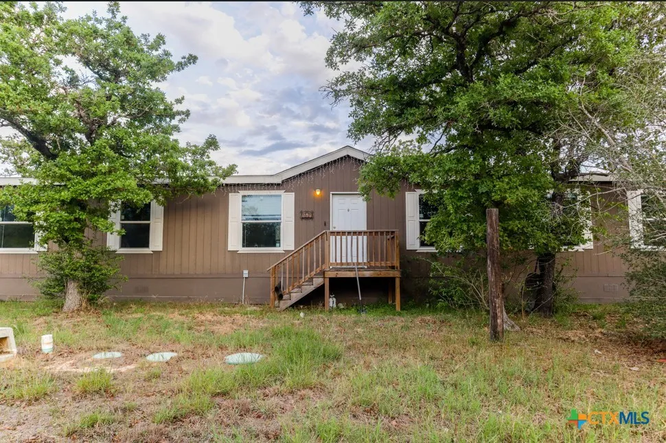293 Turkey Tree Trail Seguin, TX 78155