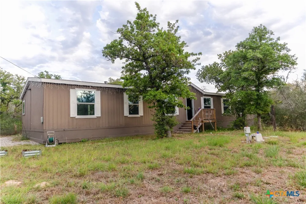 293 Turkey Tree Trail Seguin, TX 78155
