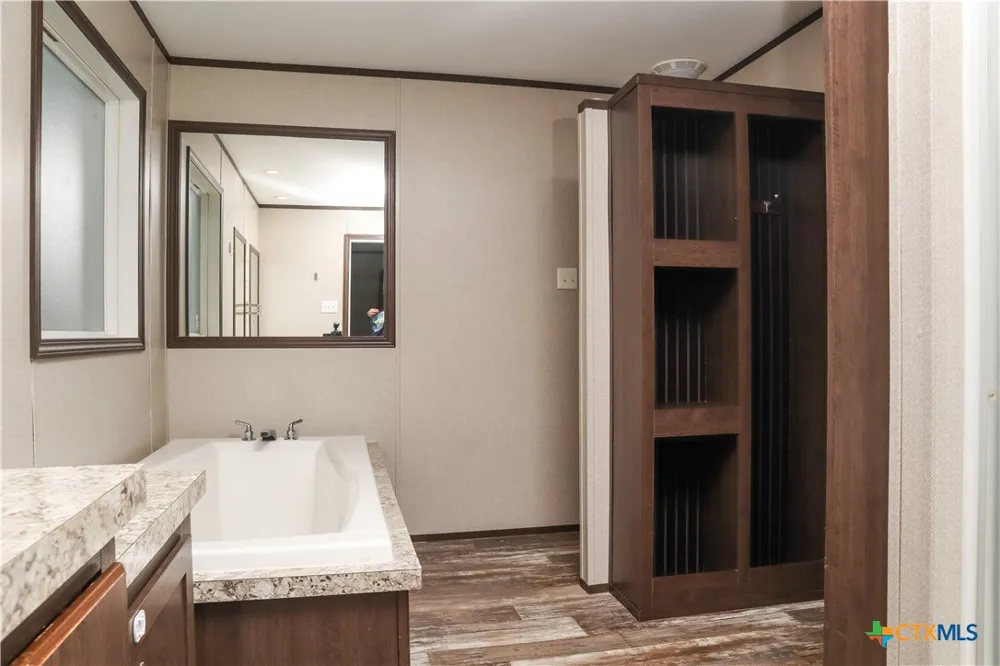 293 Turkey Tree Trail Seguin, TX 78155