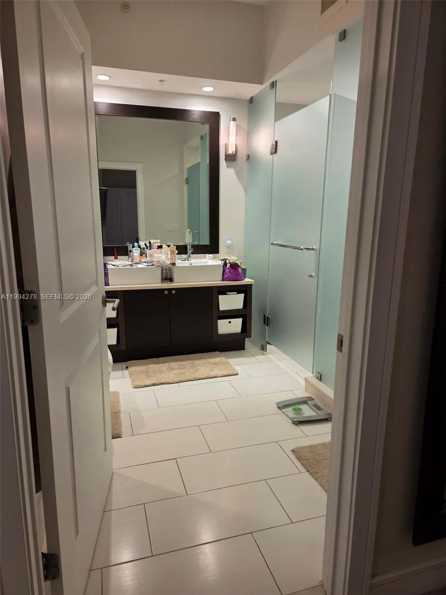 5300 NW 87th Ave #416 Doral, FL 33178