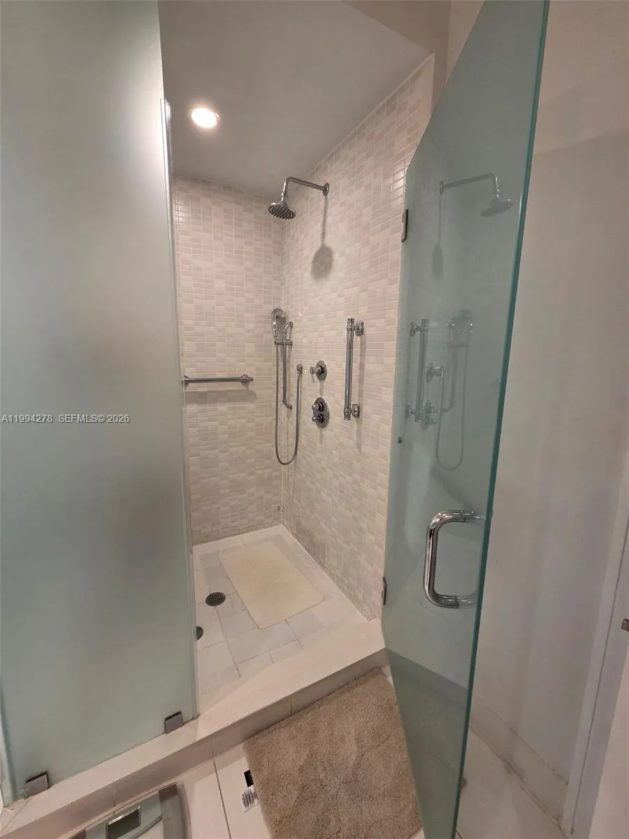 5300 NW 87th Ave #416 Doral, FL 33178
