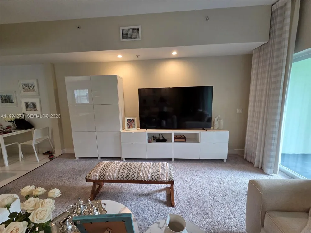 5300 NW 87th Ave #416 Doral, FL 33178