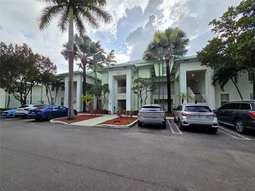 5300 NW 87th Ave #416 Doral, FL 33178