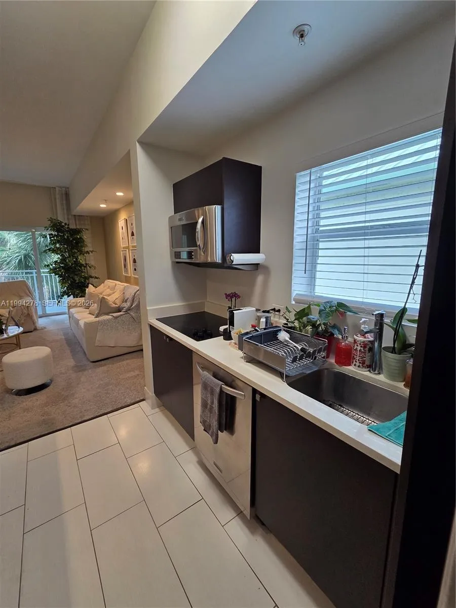 5300 NW 87th Ave #416 Doral, FL 33178
