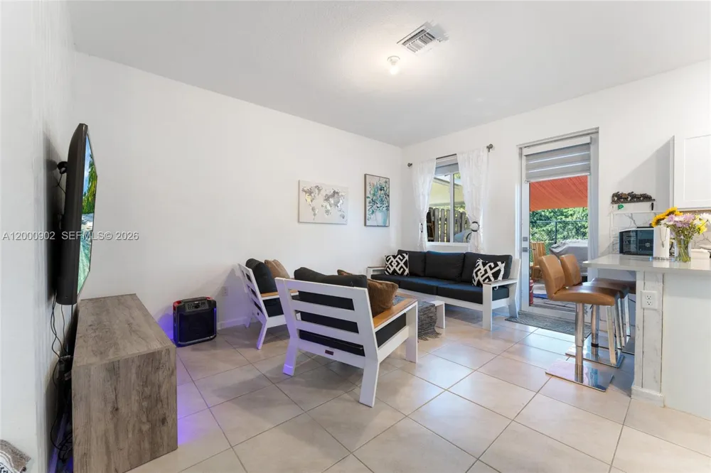 1061 NW 208th Ter Miami Gardens, FL 33169
