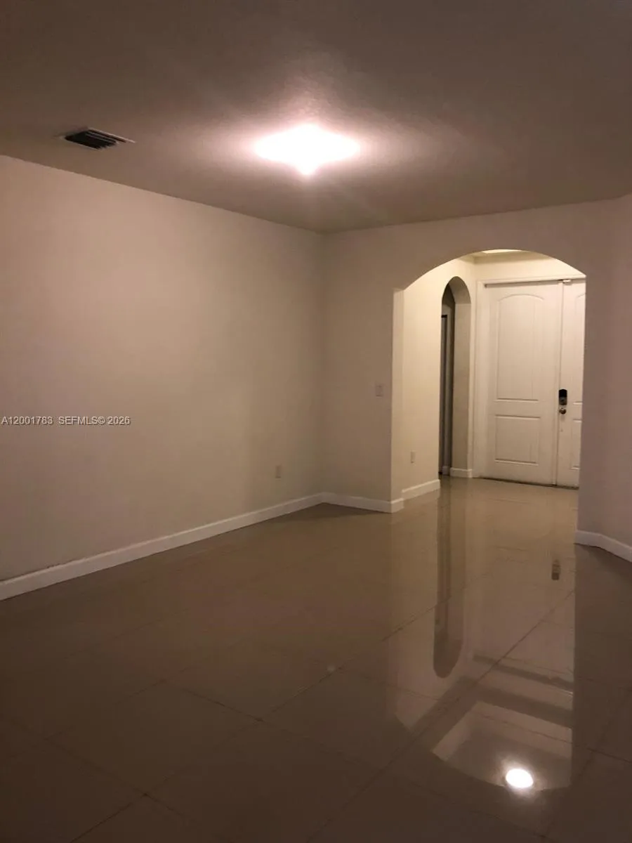 15400 SW 176th Ln Miami, FL 33187