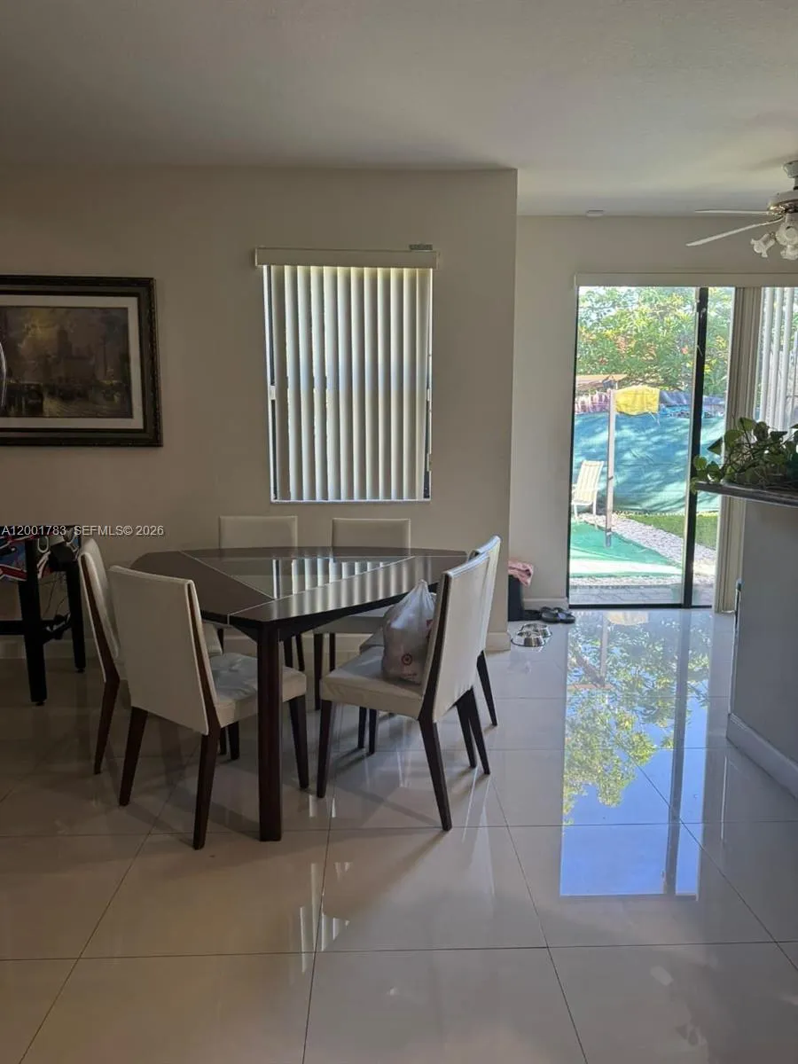 15400 SW 176th Ln Miami, FL 33187