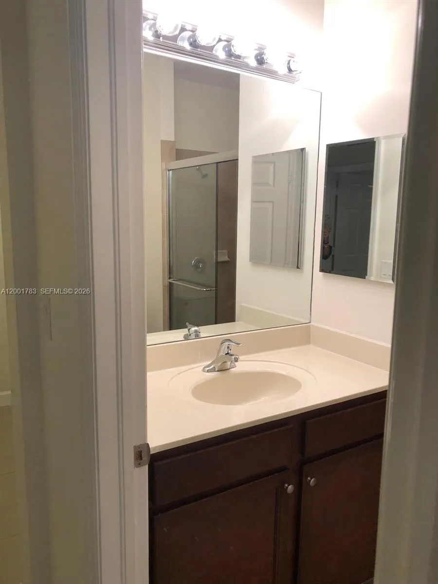 15400 SW 176th Ln Miami, FL 33187