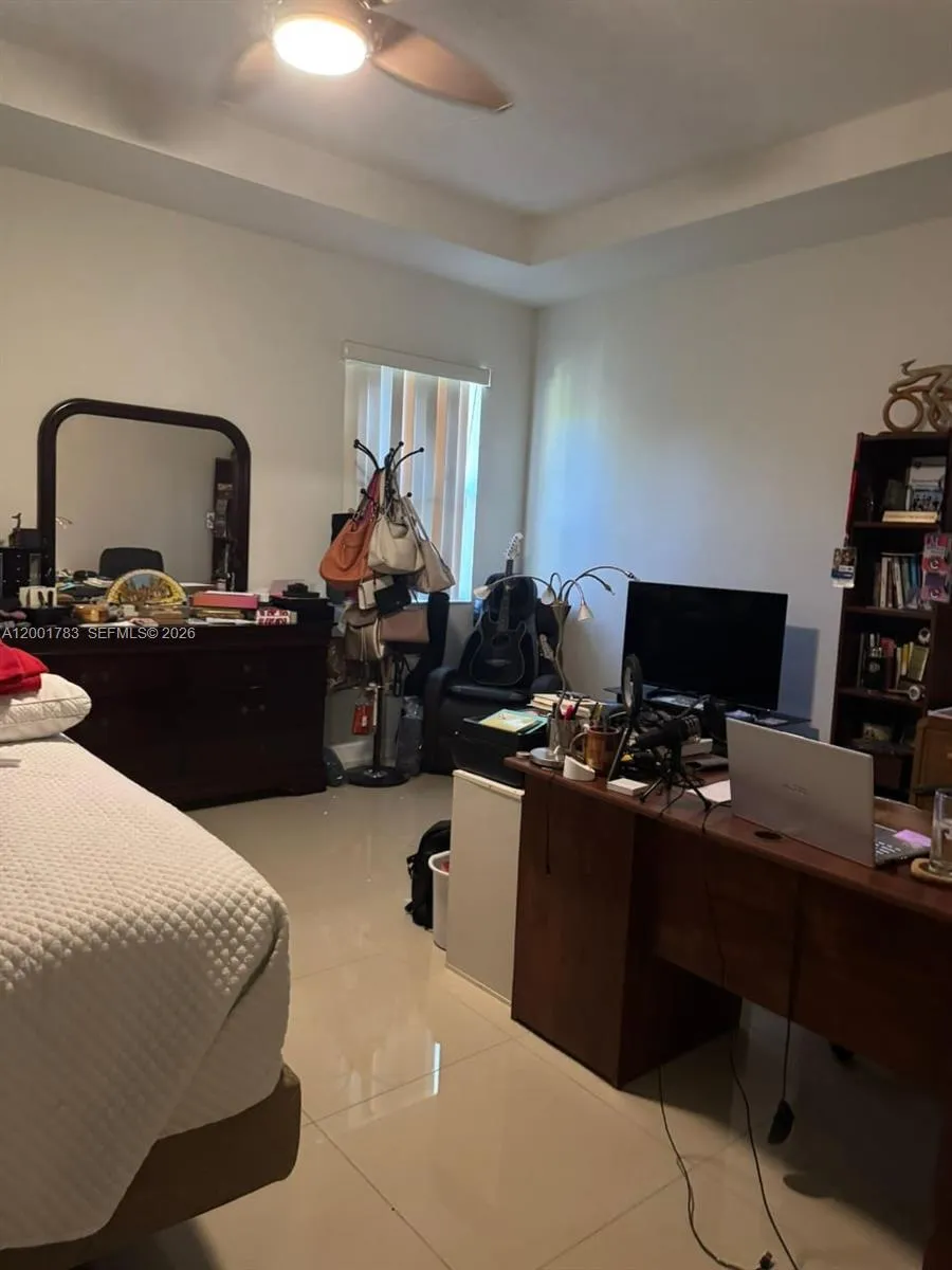 15400 SW 176th Ln Miami, FL 33187