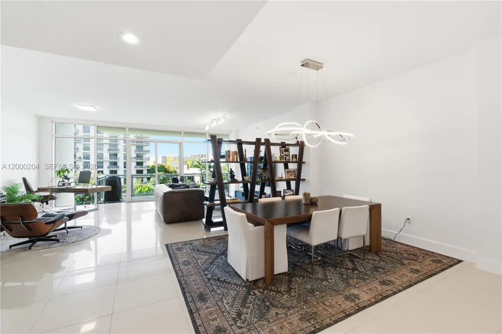 1090 NW N River Dr #404 Miami, FL 33136