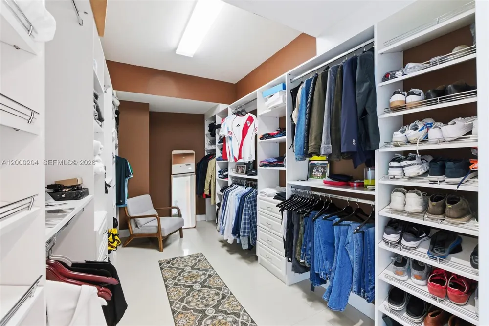 1090 NW N River Dr #404 Miami, FL 33136