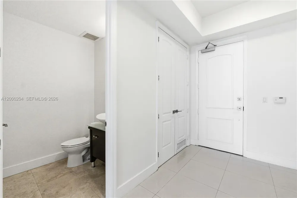 1090 NW N River Dr #404 Miami, FL 33136