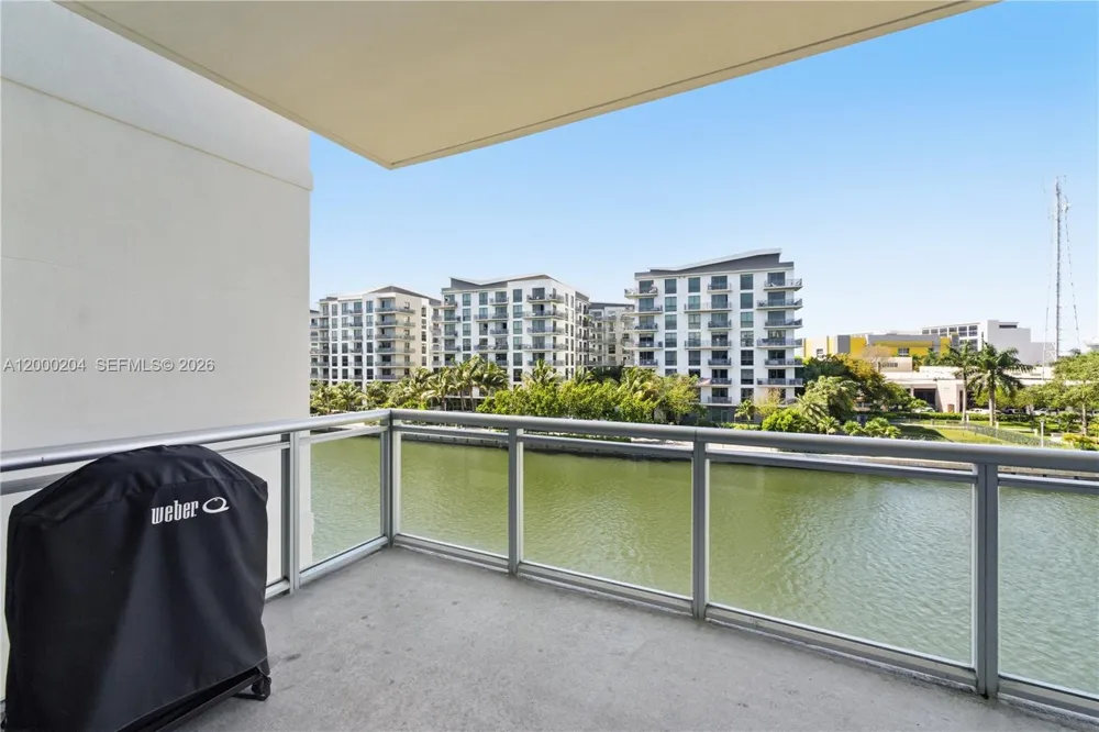 1090 NW N River Dr #404 Miami, FL 33136