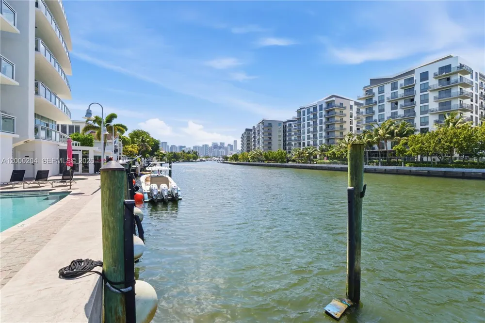 1090 NW N River Dr #404 Miami, FL 33136