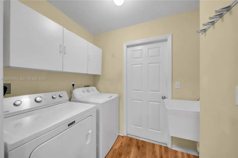 2840 NW 2ND TERRACE Cape Coral, FL 33993