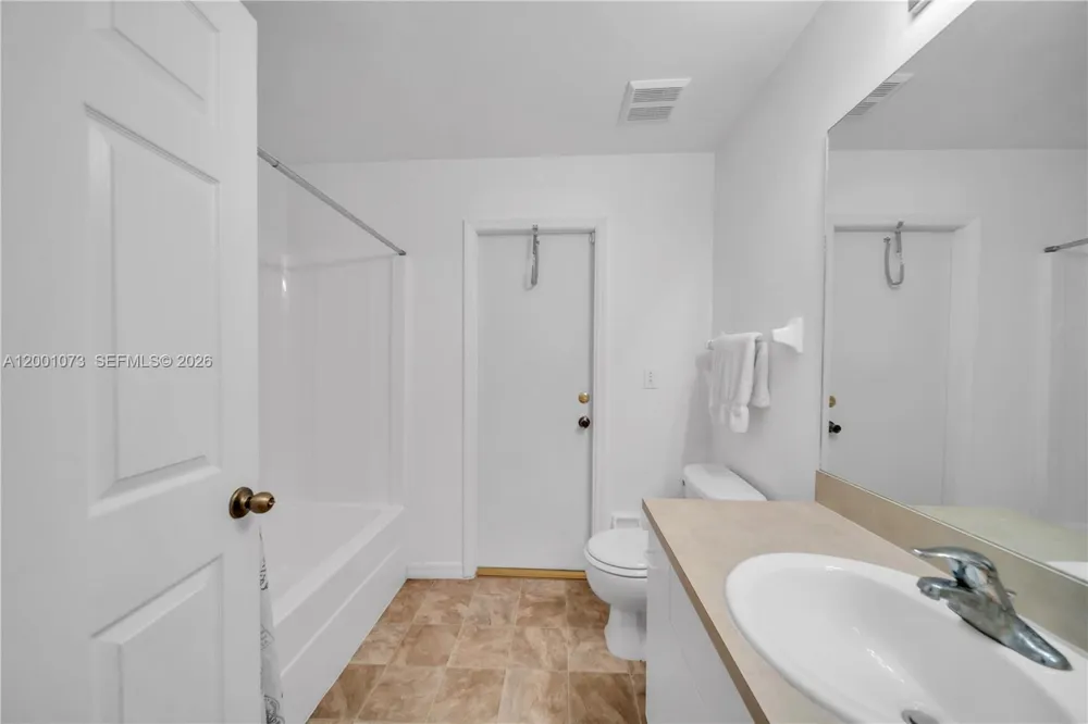 2840 NW 2ND TERRACE Cape Coral, FL 33993