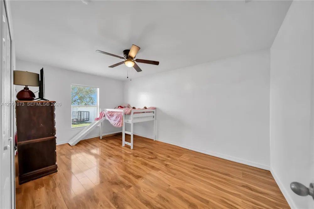 2840 NW 2ND TERRACE Cape Coral, FL 33993