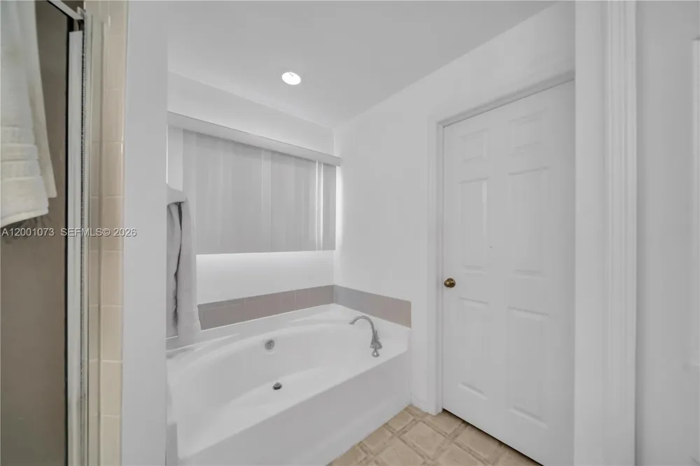 2840 NW 2ND TERRACE Cape Coral, FL 33993