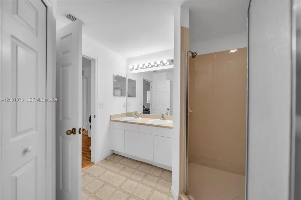 2840 NW 2ND TERRACE Cape Coral, FL 33993