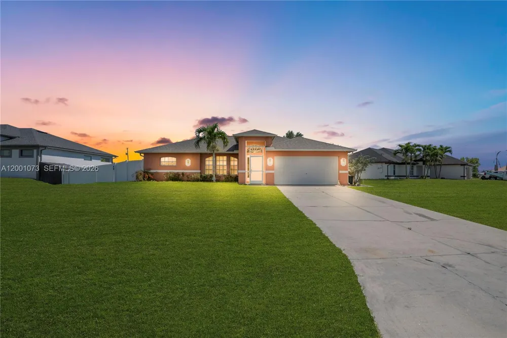 2840 NW 2ND TERRACE Cape Coral, FL 33993