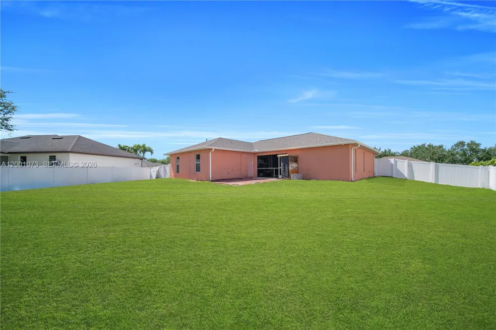 2840 NW 2ND TERRACE Cape Coral, FL 33993