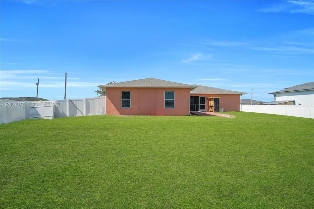 2840 NW 2ND TERRACE Cape Coral, FL 33993