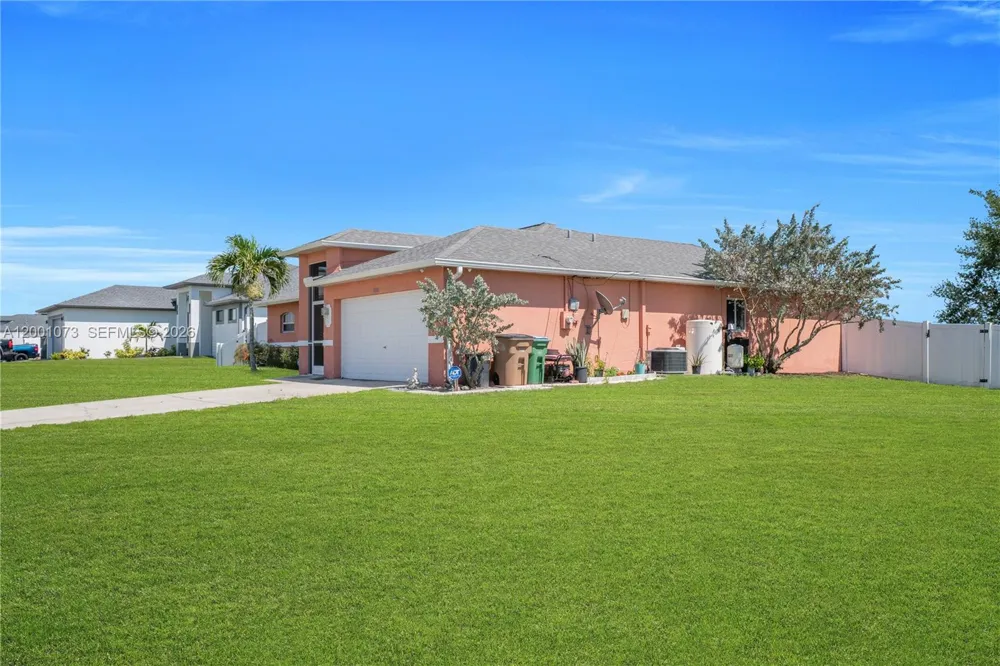 2840 NW 2ND TERRACE Cape Coral, FL 33993