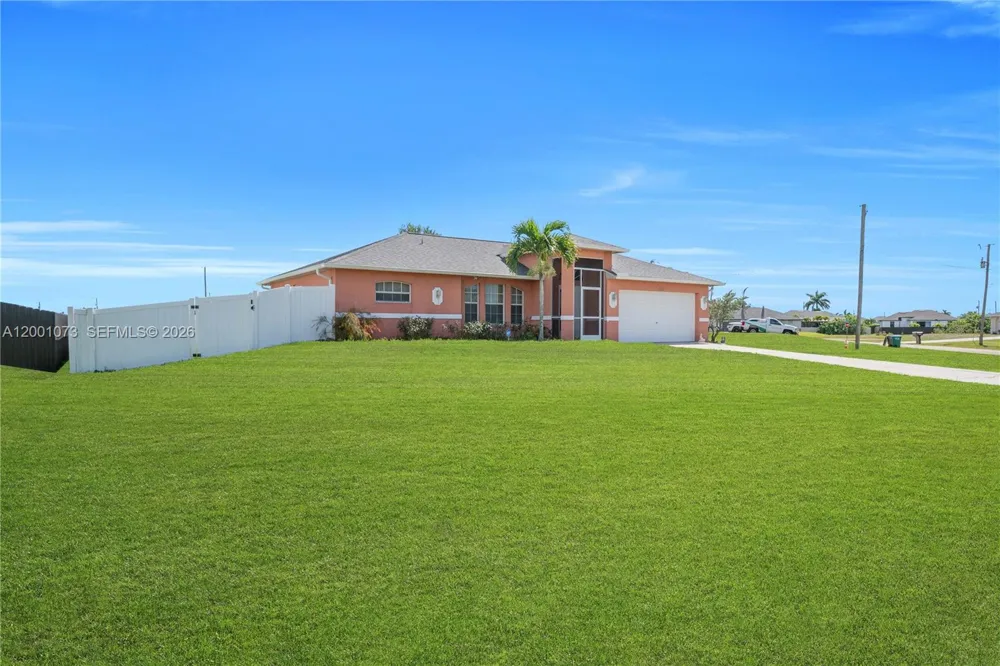 2840 NW 2ND TERRACE Cape Coral, FL 33993