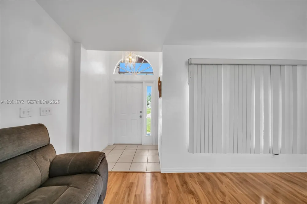 2840 NW 2ND TERRACE Cape Coral, FL 33993