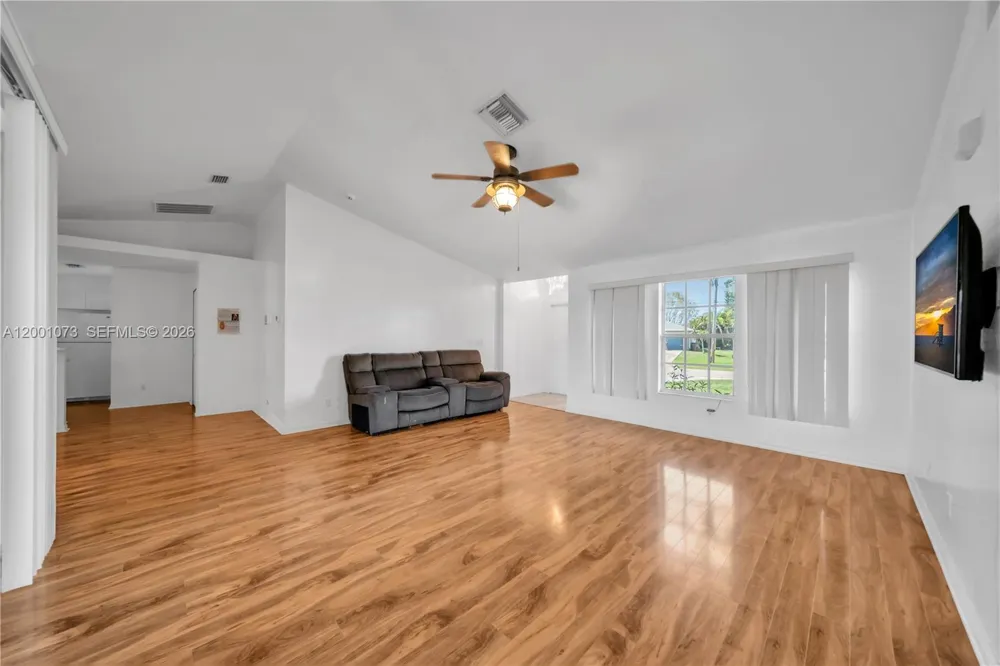 2840 NW 2ND TERRACE Cape Coral, FL 33993