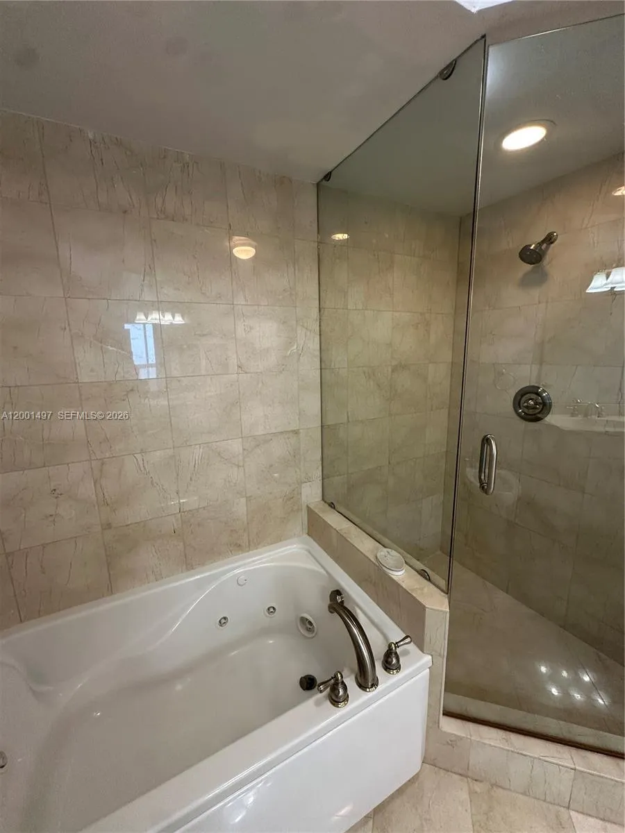 6365 Collins Ave #1703 Miami Beach, FL 33141