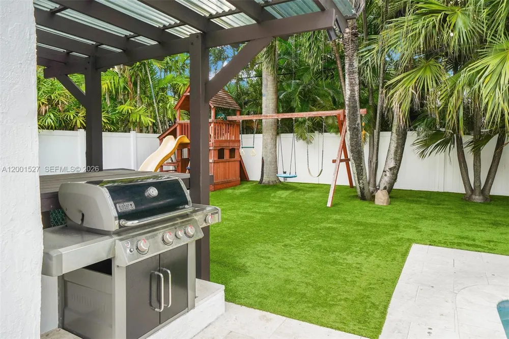 5237 La Gorce Drive #5237 Miami Beach, FL 33140