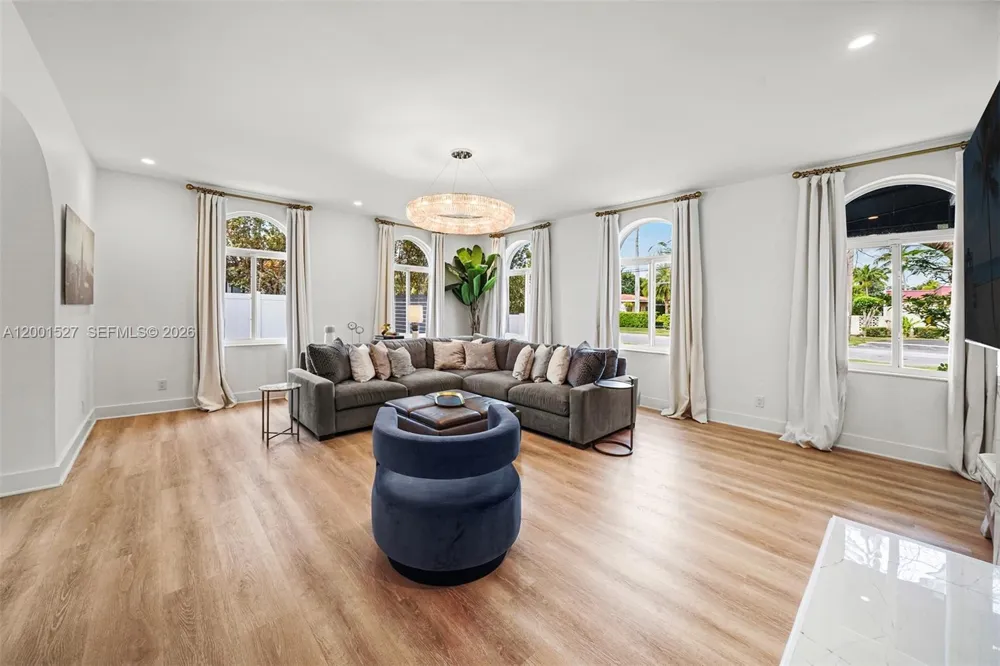 5237 La Gorce Drive #5237 Miami Beach, FL 33140