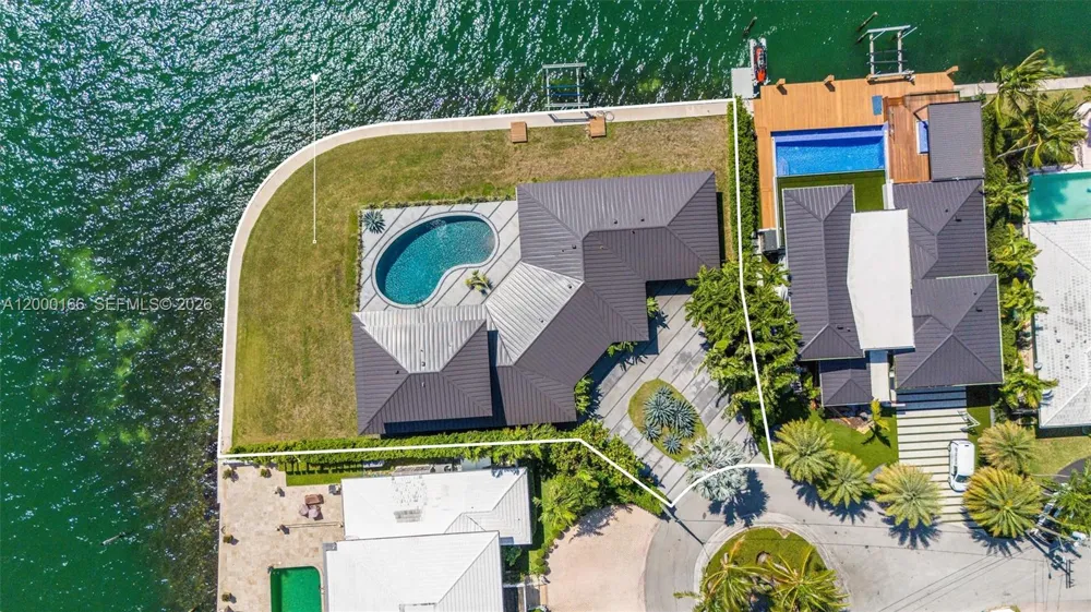 1982 NE 119th Rd North Miami, FL 33181