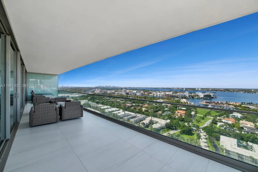 10203 Collins Ave #2501 Bal Harbour, FL 33154