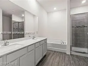 209 SE 26TH TER Cape Coral, FL 33904