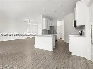 209 SE 26TH TER Cape Coral, FL 33904