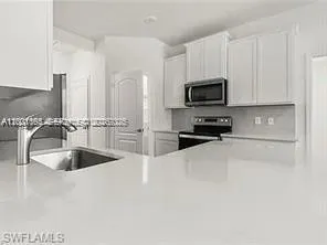 209 SE 26TH TER Cape Coral, FL 33904
